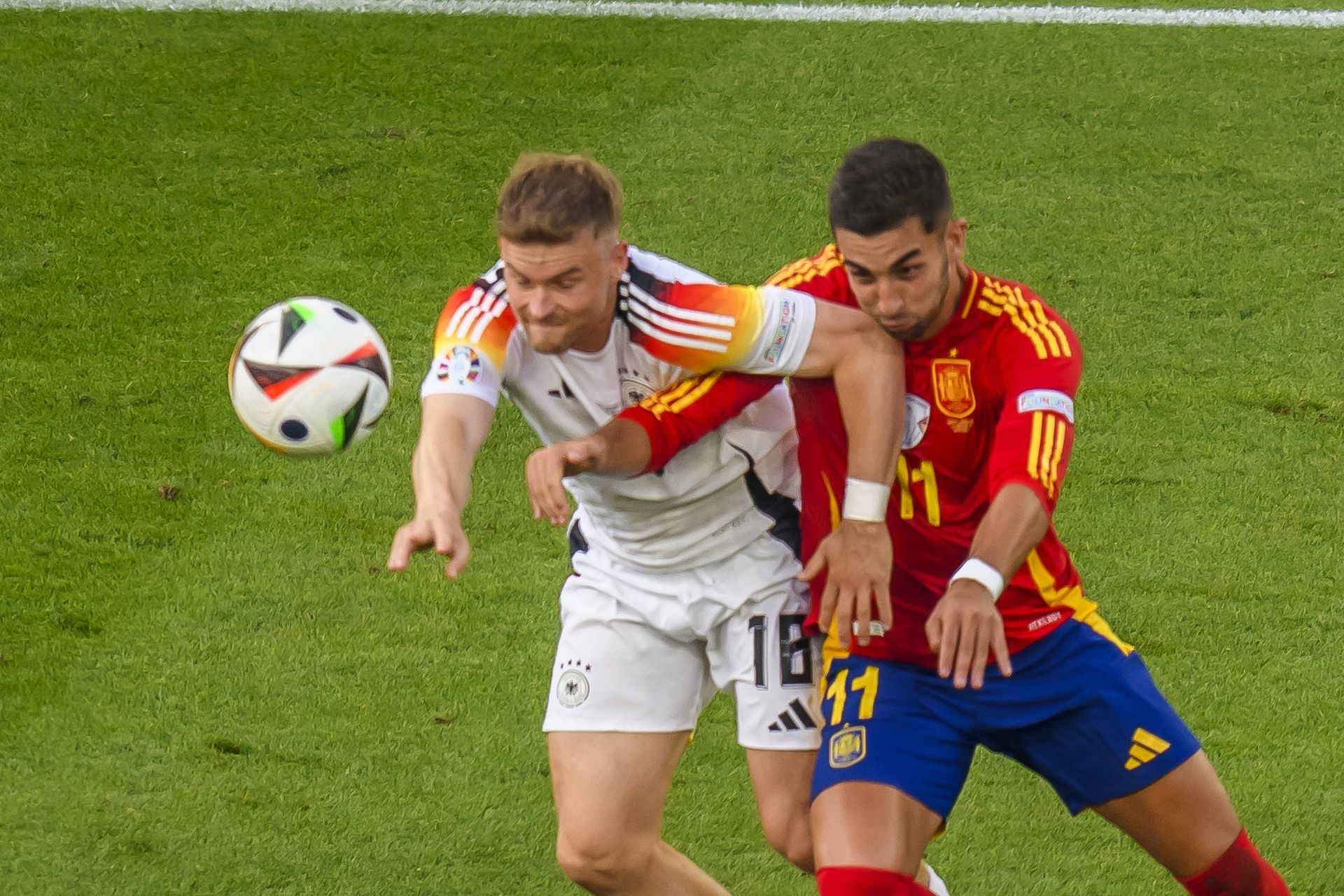 九游-TheShy新星表现优异表现突出，德国队前途光明！观众掌声雷动的简单介绍-九游