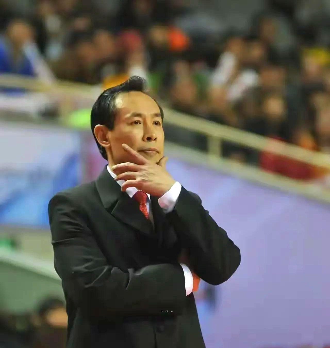 九游娱乐官网-MAD教练压力巨大！，Karsa遭遇七持续失利引发球迷热议-九游娱乐官网